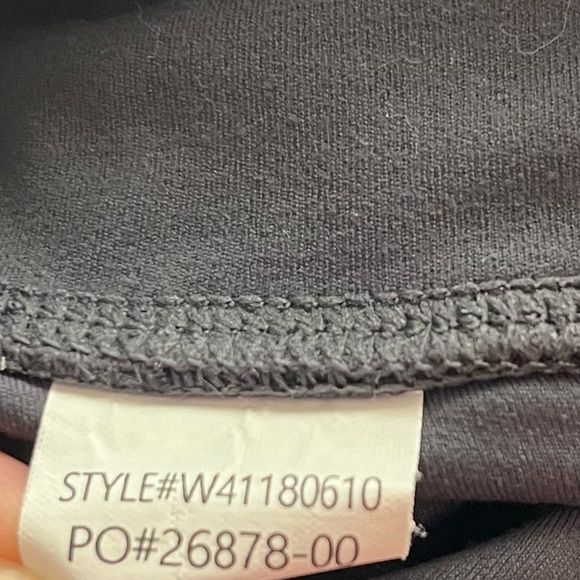 prAna • Grey Momento Yoga Capris Leggings - Picture 5 of 5